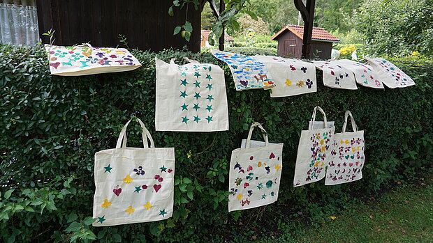 Ferienprogramm, bemalte Taschen